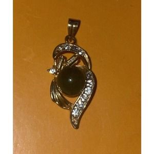 VINTAGE Faux Green Jade Gold Tone Crystal Pendant